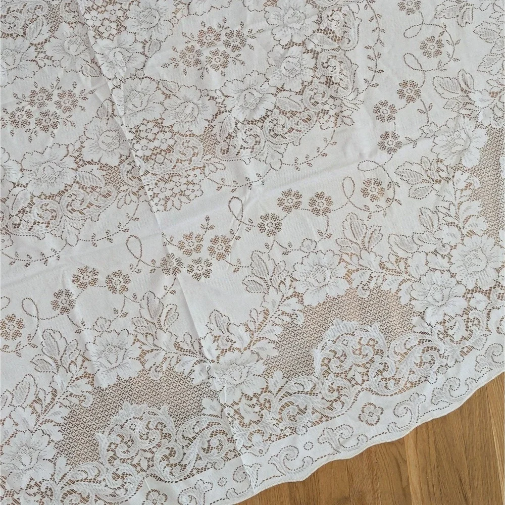 Vintage Quaker Lace Tablecloth Brighton 70x90